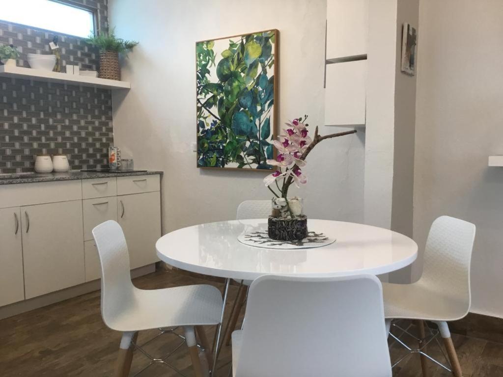 2 Bdr Beach Apartment, Generator Parking Included サンジョアン エクステリア 写真